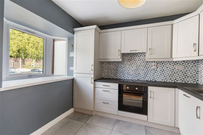 10 Riverside Walk, Clonskeagh Road, Dublin 6