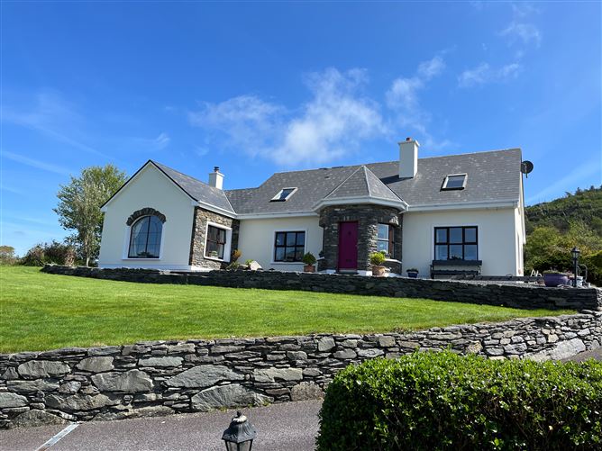 Main image for Ref 1003 - Substantial Residence, Carhan Road, Caherciveen, Kerry