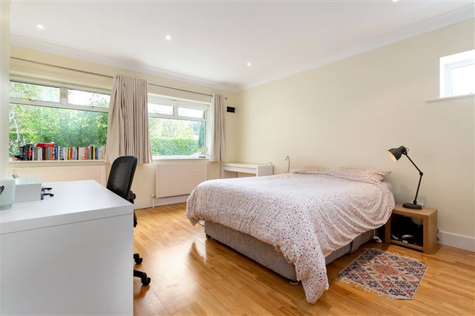 24 Greenfield Park, Donnybrook, Dublin 4