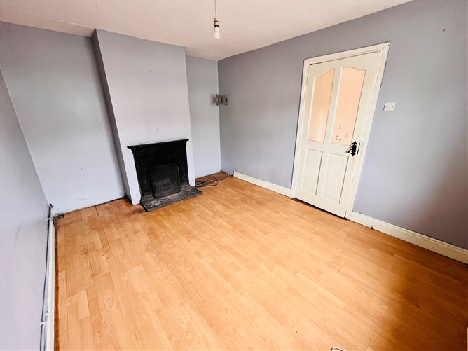 65 Woodview, Cahir, Tipperary
