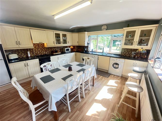 36 McCurtain Villas, College Road, Cork City, Cork Barry Auctioneers