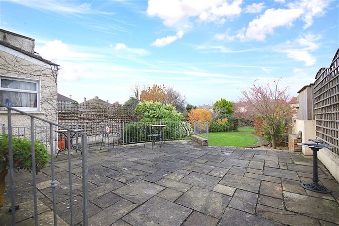 72 St. Assam's Avenue, Raheny,   Dublin 5