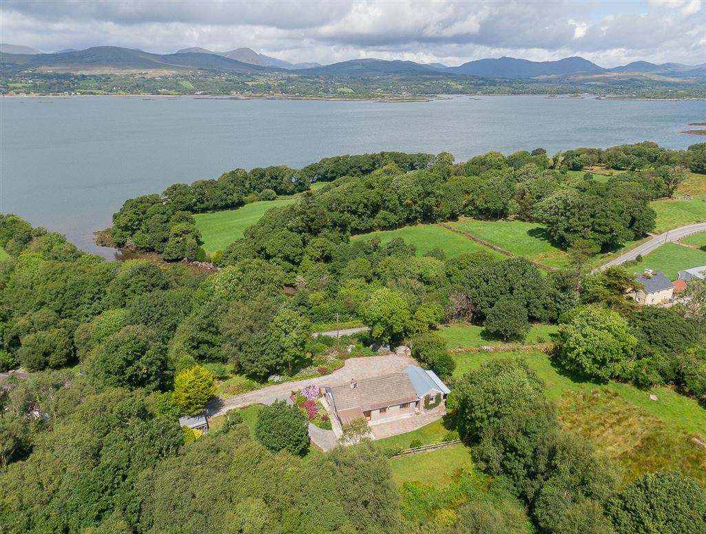 Feorus West, Kenmare, Co. Kerry Feorus West, Kenmare, Co. Kerry