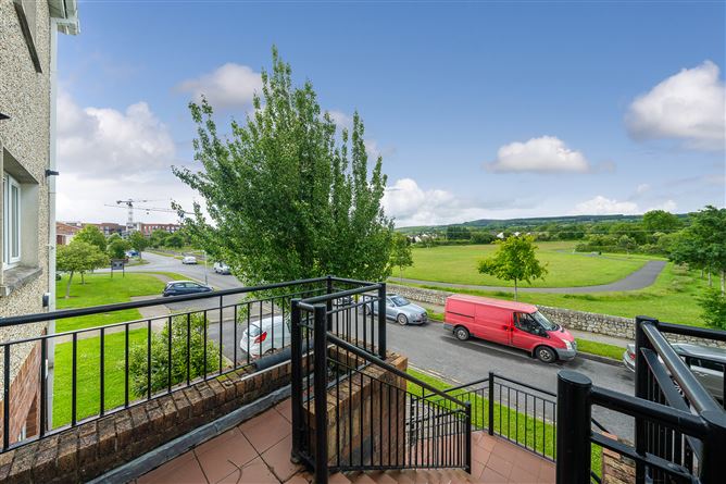 15 Carrigmore Green, Citywest, Co. Dublin