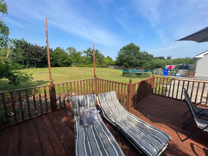 7 Roemore Village, Breaffy, Castlebar, Co. Mayo