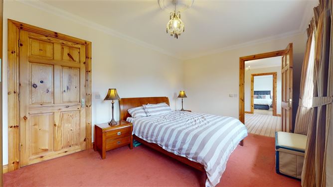 7 Roemore Village, Breaffy, Castlebar, Co. Mayo