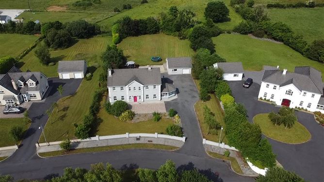 7 Roemore Village, Breaffy, Castlebar, Co. Mayo