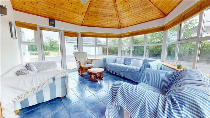 7 Roemore Village, Breaffy, Castlebar, Co. Mayo