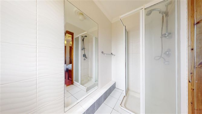 7 Roemore Village, Breaffy, Castlebar, Co. Mayo