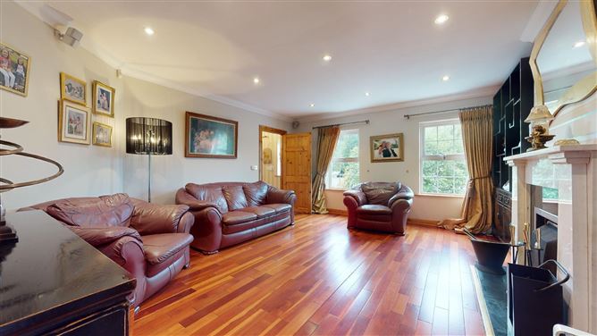 7 Roemore Village, Breaffy, Castlebar, Co. Mayo