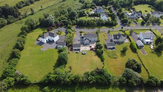 7 Roemore Village, Breaffy, Castlebar, Co. Mayo