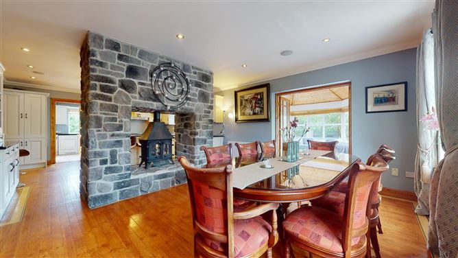 7 Roemore Village, Breaffy, Castlebar, Co. Mayo