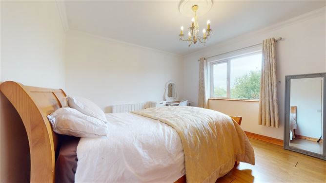 7 Roemore Village, Breaffy, Castlebar, Co. Mayo
