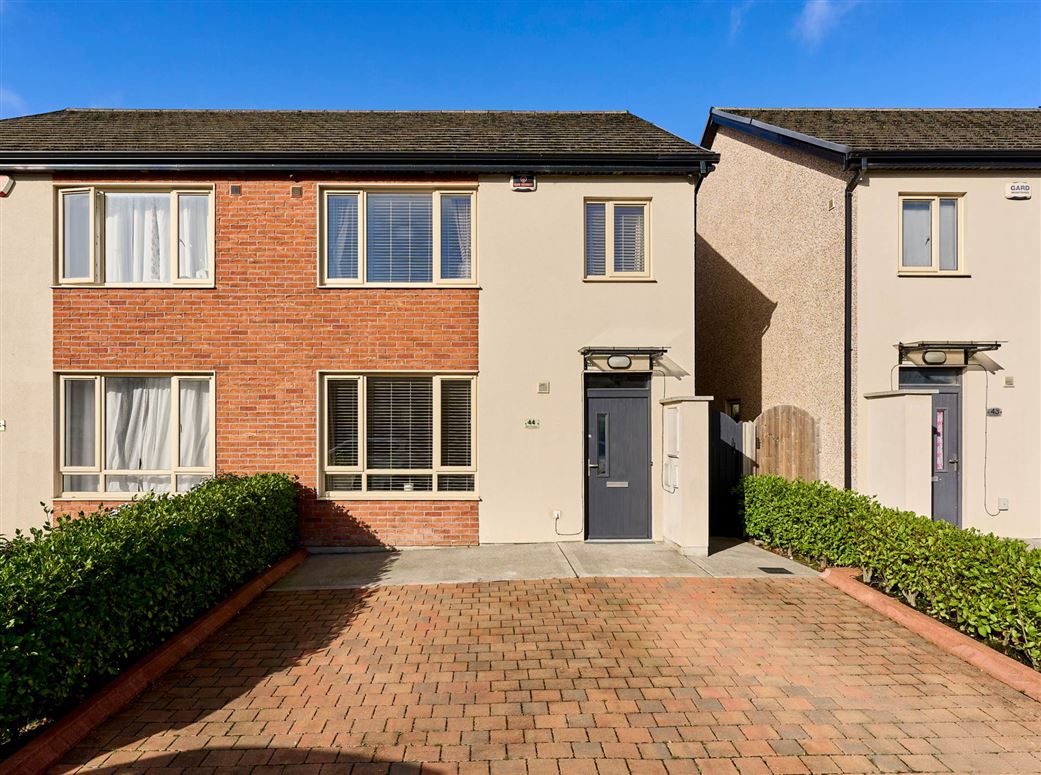 44 Park Crescent, Hansfield Wood, Dublin 15, County Dublin