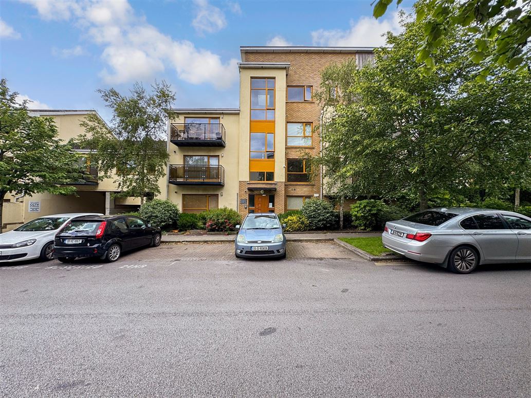 Apartment 6 Hampton Wood Park, St Margarets Road, Dublin 11, Dublin