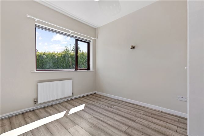 Photo 21 of 25 — No. 2 Slaneyview Court, Wexford Town, Wexford