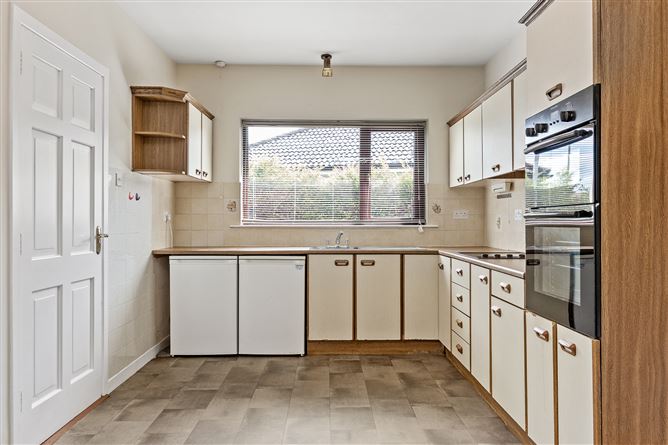 Photo 9 of 25 — No. 2 Slaneyview Court, Wexford Town, Wexford