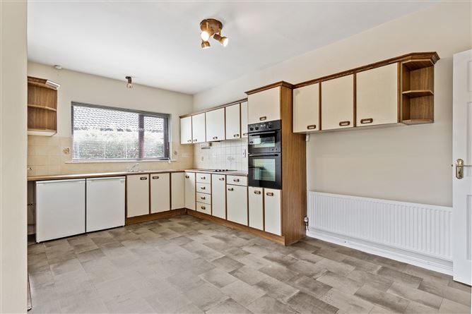 Photo 10 of 25 — No. 2 Slaneyview Court, Wexford Town, Wexford