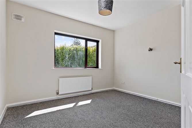 Photo 22 of 25 — No. 2 Slaneyview Court, Wexford Town, Wexford