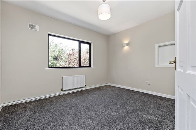 Photo 23 of 25 — No. 2 Slaneyview Court, Wexford Town, Wexford