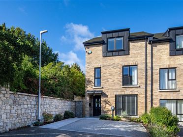 8 Dún Óir Court, Kilternan, Dublin 18