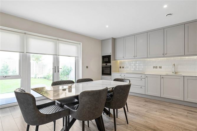 8 Dún Óir Court, Kilternan, Dublin 18