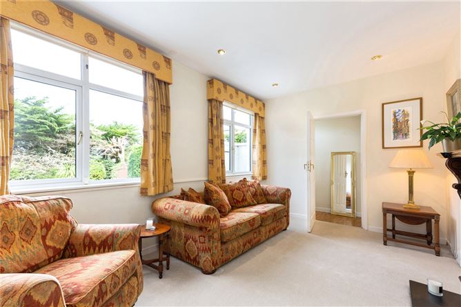 81 Monkstown Avenue, Monkstown, Co. Dublin
