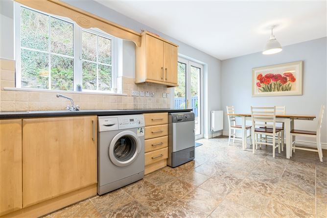 12 Millbank Glen, Dromahair, Co. Leitrim