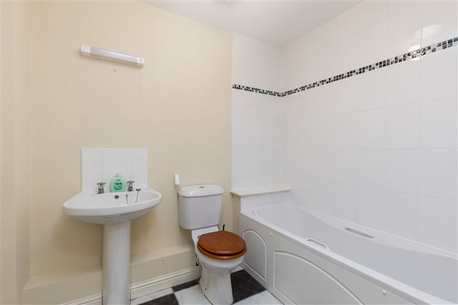 14 Springdale, Clonattin Village, Gorey, Wexford