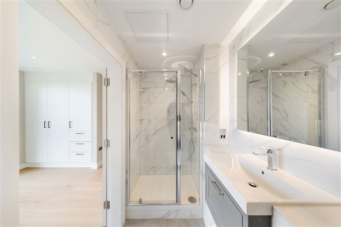 3 Bedroom Sub Penthouse, 072 The Gardens At Elmpark Green, Merrion Road, Ballsbridge, Dublin 4