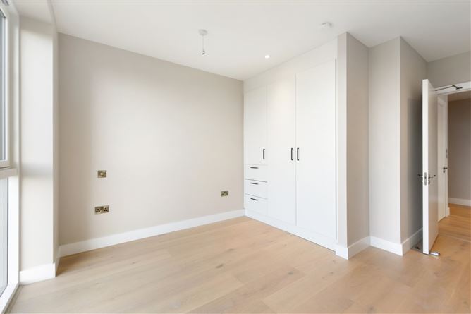 3 Bedroom Sub Penthouse, 072 The Gardens At Elmpark Green, Merrion Road, Ballsbridge, Dublin 4