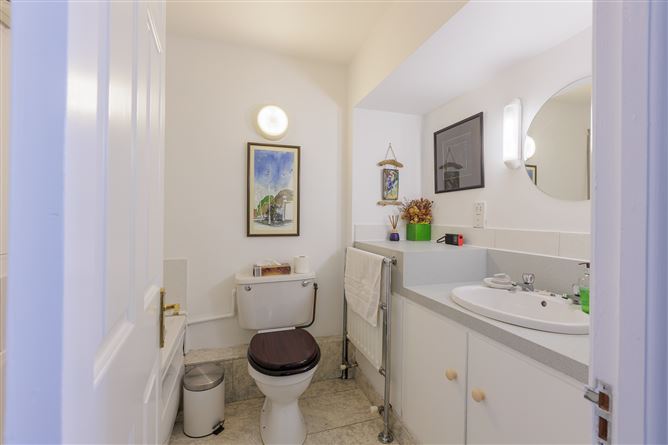 2 Crosthwaite Park South, Dun Laoghaire, Co. Dublin