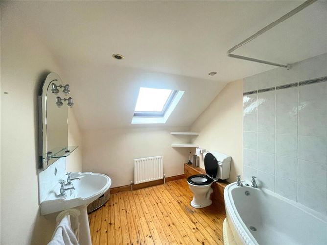 Briarfield, Four Mile House, Roscommon