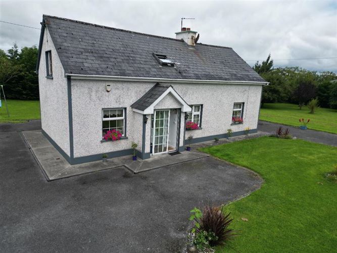 Briarfield, Four Mile House, Roscommon