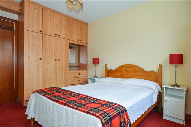 2 Beechmount Avenue, Highfield Park, Galway