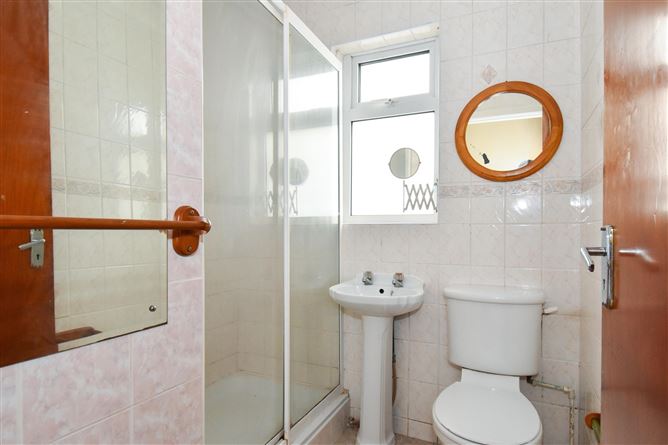 2 Beechmount Avenue, Highfield Park, Galway