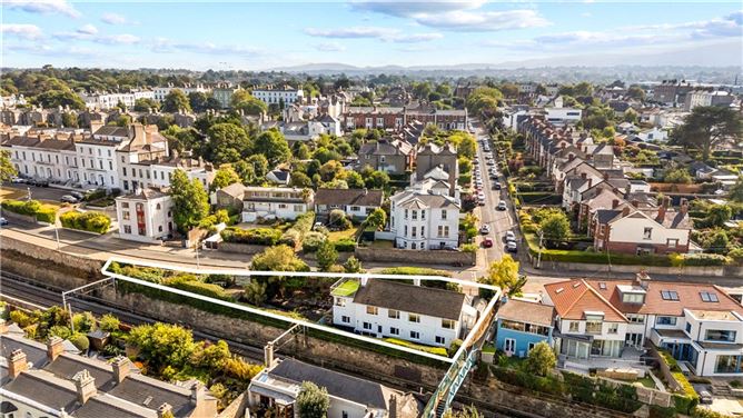 Bella Vista, 48 & 48A Seapoint Avenue, Monkstown, Co. Dublin