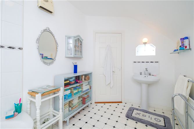 17 Barry's Boreen, Fermoy, Co. Cork