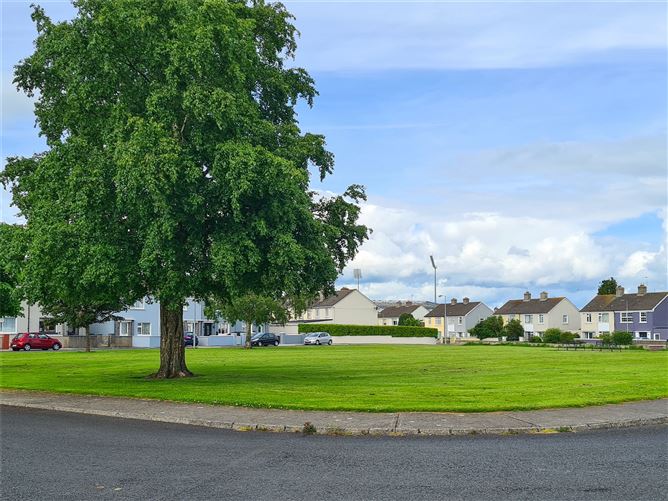 10 Collins Park, Thurles, Co. Tipperary