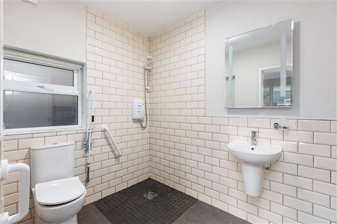 1 Fonthill Road, Rathfarnham,   Dublin 14