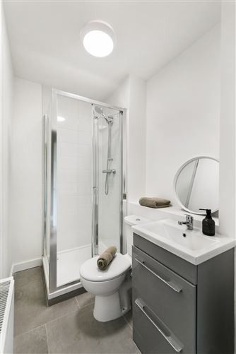 Photo 32 of 36 — 3 Bed Apartment, Fontenoy Place, Strand Road, Bray, Wicklow