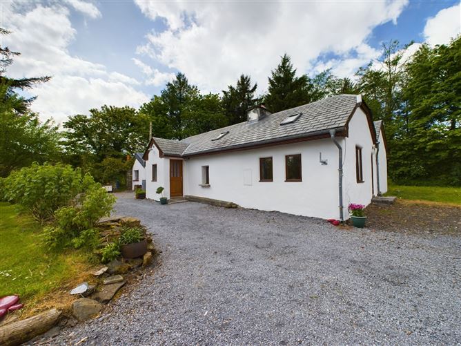 Cloontabonniff, Kilmaley, Ennis, Co. Clare. Sherry FitzGerald McMahon