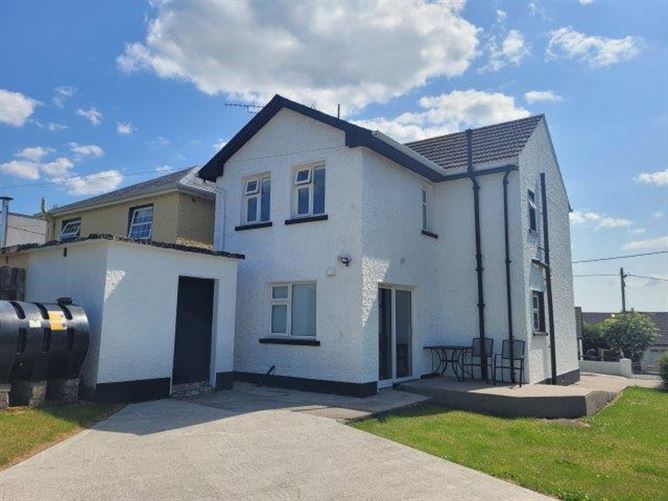 No 1 Drumlease Terrace, Dromahair, Leitrim