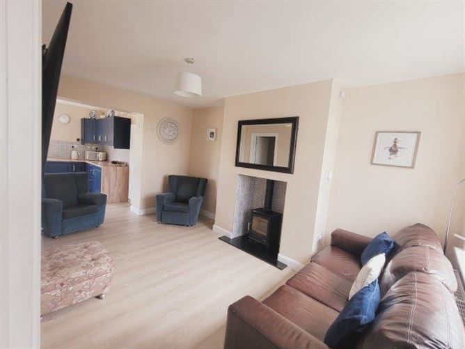 No 1 Drumlease Terrace, Dromahair, Leitrim