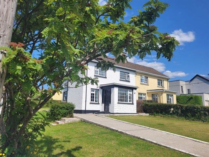 No 1 Drumlease Terrace, Dromahair, Leitrim