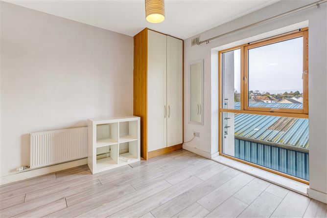 10 Academy Square, Academy Street, Navan, Co. Meath