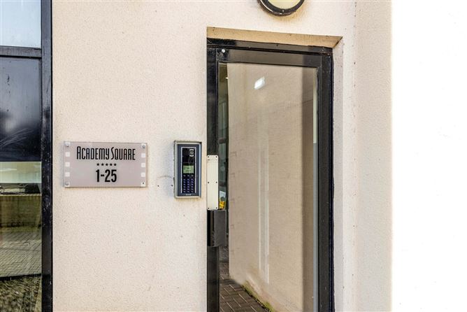 10 Academy Square, Academy Street, Navan, Co. Meath