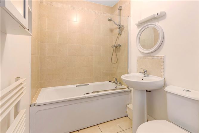 10 Academy Square, Academy Street, Navan, Co. Meath