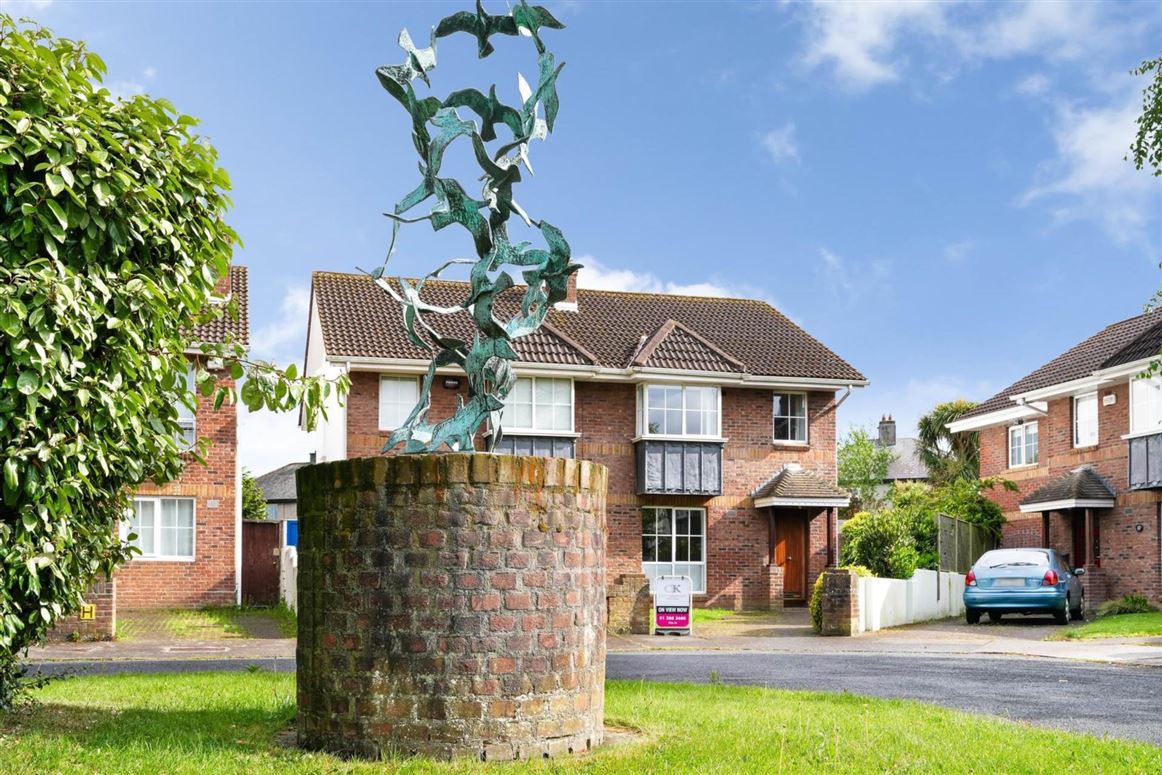 9 The Maples, Bird Avenue, Clonskeagh, Dublin 14