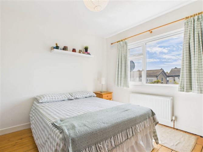 Photo 12 of 17 — 168 Vernon Avenue, Clontarf, Dublin 3